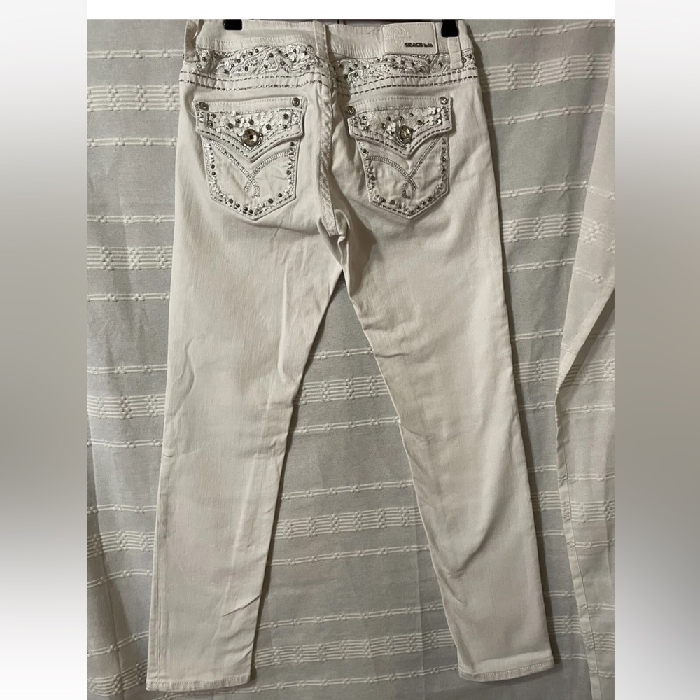 Grace LA White Denim  Embellished Back Pocket Skinny Jeans